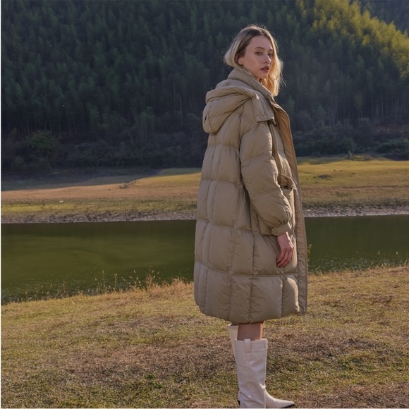 BiBi Jackets & Coats Bibi Bros Jacket Womens Sz Medium Beige Puffer